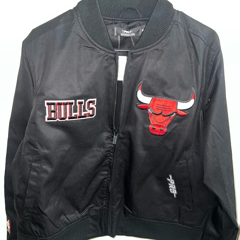 Chicago Bulls Black Bomber style Jacket Women’s Medium